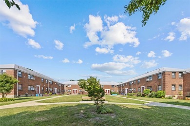 Clearview Gardens | Whitestone, Queens Welcome Home to Unit 6-89 - photo 11
