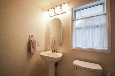 Live just a few blocks from the beach in the iconic Pleasure - photo 14