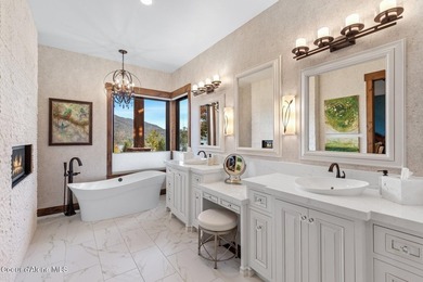 An extraordinary Rim beauty in the coveted gated community of - photo 30