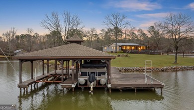 SUNSETS AND VIEWS FOR DAYS! This stunning fee simple lake home - photo 7