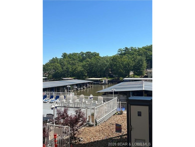 Enjoy Lake of the Ozarks living in this well-maintained 1 bed, 1 - photo 15