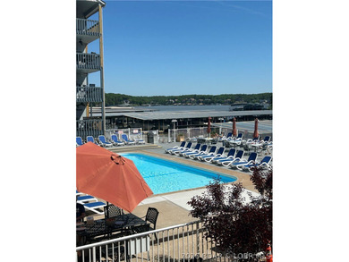 Enjoy Lake of the Ozarks living in this well-maintained 1 bed, 1 - photo 16