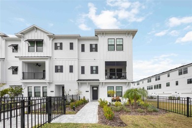 Lake Townhome/Townhouse For Sale in Sarasota, Florida