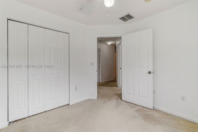 Spacious 3 bedroom/2.5 bath CBS built home in highly desirable - photo 22