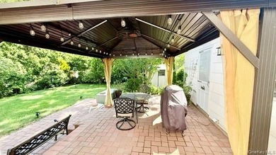 Welcome To 37 Hampton Avenue!!! This Updated Charming Colonial - photo 30