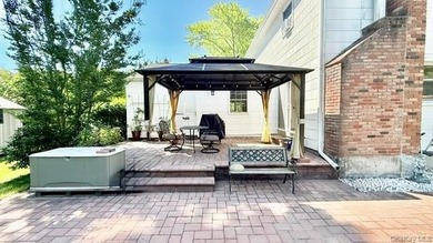 Welcome To 37 Hampton Avenue!!! This Updated Charming Colonial - photo 31