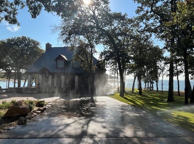 Lake Lewisville Home For Sale in Lakewood Village Texas