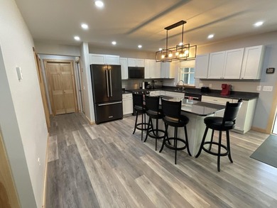 Welcome to this beautifully built 2024 ranch, thoughtfully - photo 6