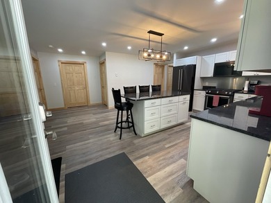 Welcome to this beautifully built 2024 ranch, thoughtfully - photo 7