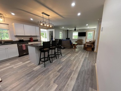Welcome to this beautifully built 2024 ranch, thoughtfully - photo 10