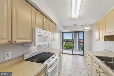 Welcome to this beautifully maintained three-bedroom, two-bath - photo 22
