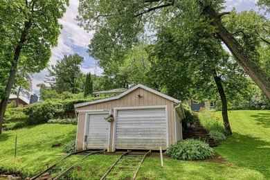 126 feet of frontage on the Wisconsin River! This updated 2 - photo 38