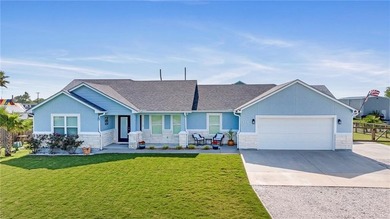 Waterfront living just got an upgrade. Welcome to 106 Dove Drive - photo 2