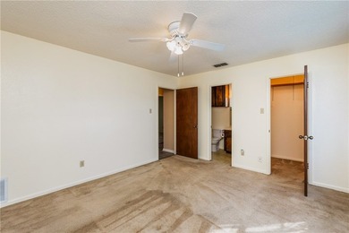Discover comfort, space, and convenience in this charming - photo 19