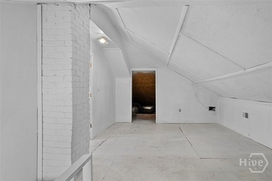 This property hold endless potential to become the home of your - photo 26