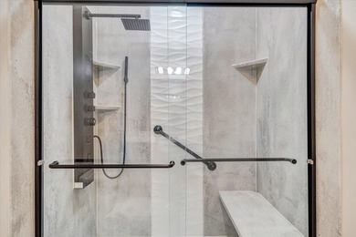 Waterfront, short-term rentable townhouse in a highly desirable - photo 35