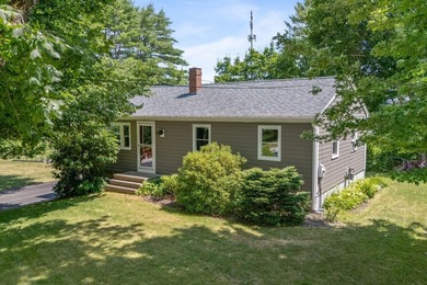 30 Melissa Drive is a fantastic opportunity to own a - photo 4