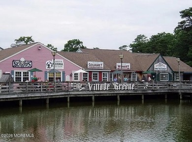 17,000 Sq ft building on 4 acres. Zoned HD-1. Perfect for - photo 11