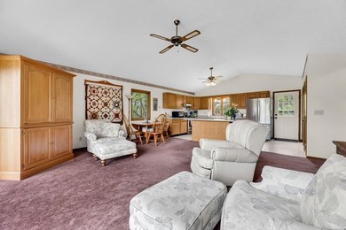 Welcome to Resort-style living in desirable gated Candlewood - photo 4
