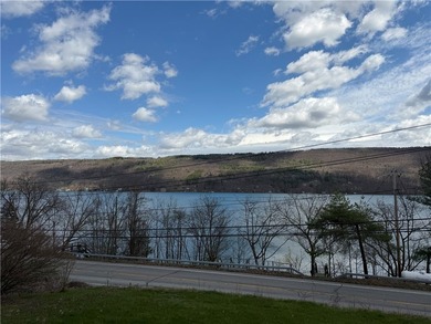 Welcome to your lakeside escape located on beautiful Keuka Lake - photo 5