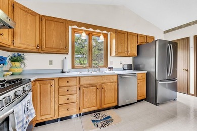 Welcome to Resort-style living in desirable gated Candlewood - photo 8