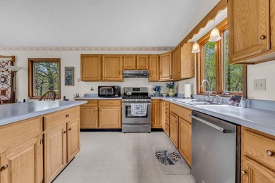 Welcome to Resort-style living in desirable gated Candlewood - photo 9