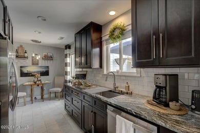 Waterfront Living at It's Finest! Welcome to this beautifully - photo 20