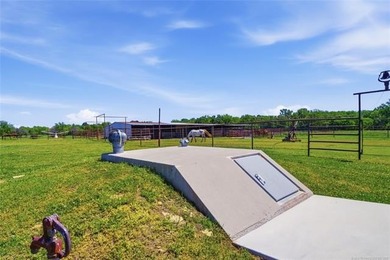 INCREDIBLE 188 +/- ACRE WORKING CATTLE RANCH offering the - photo 22