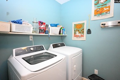 Welcome to 104 Fawn Ct in the heart of Lexington, where comfort - photo 27