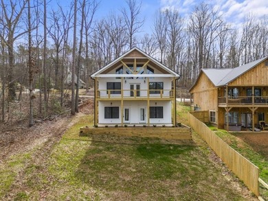 Escape to Lake Hartwell in this thoughtfully designed new - photo 39