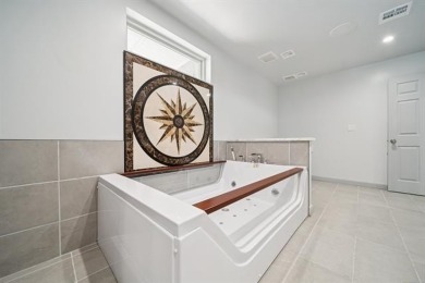 Luxury Lakefront Estate on 2.88 Acres - Lake Hudson - photo 35
