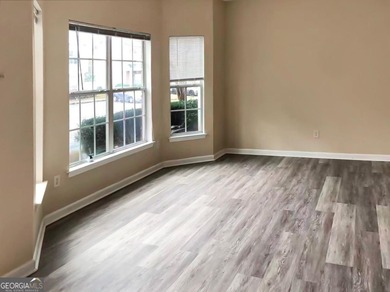 Excellent investment opportunity. This tenant-occupied townhome - photo 4