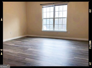 Excellent investment opportunity. This tenant-occupied townhome - photo 6