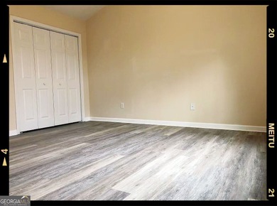Excellent investment opportunity. This tenant-occupied townhome - photo 7