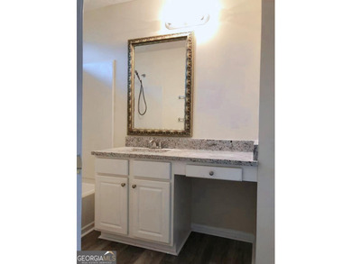 Excellent investment opportunity. This tenant-occupied townhome - photo 10