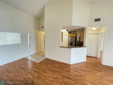 (private lake, pond, creek) Condo For Sale in Lauderdale Lakes Florida