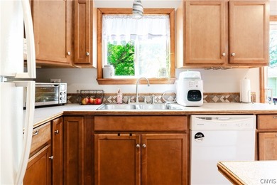 Welcome to this affordable and well-maintained home in the heart - photo 13