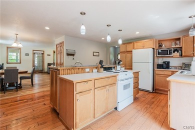 Welcome to this affordable and well-maintained home in the heart - photo 15