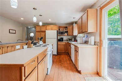 Welcome to this affordable and well-maintained home in the heart - photo 16