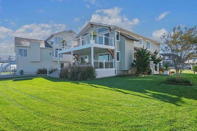 Bayfront boaters' paradise. Welcome to 1411 East Shore - photo 16