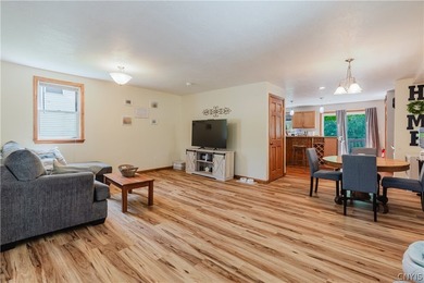 Welcome to this affordable and well-maintained home in the heart - photo 17