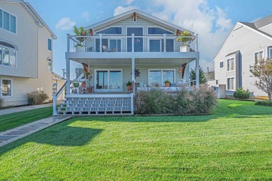 Bayfront boaters' paradise. Welcome to 1411 East Shore - photo 17