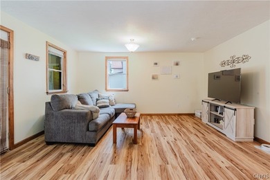 Welcome to this affordable and well-maintained home in the heart - photo 18