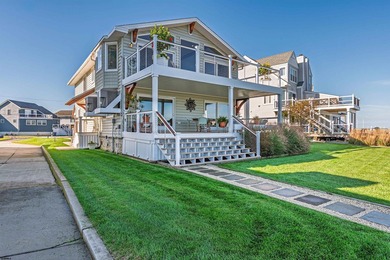 Bayfront boaters' paradise. Welcome to 1411 East Shore - photo 18