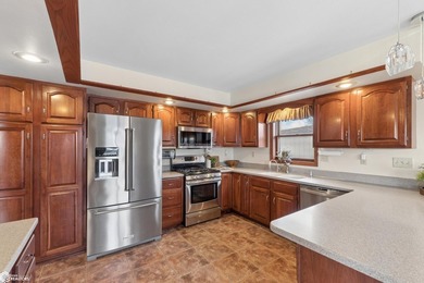 Luxury living at its finest! Priced under assessed value! - photo 24