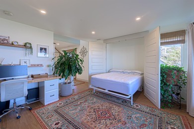 Bayfront boaters' paradise. Welcome to 1411 East Shore - photo 29