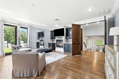 Virtually Staged. Welcome to 4555 W Swann Avenue - a - photo 34