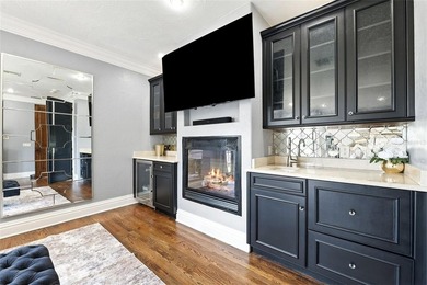 Virtually Staged. Welcome to 4555 W Swann Avenue - a - photo 36