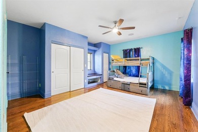 One or more photo(s) has been virtually staged. Welcome to 4555 - photo 52