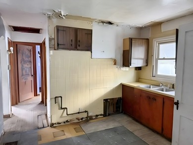 This Fannie Mae Homepath property is a solid offering, a - photo 5